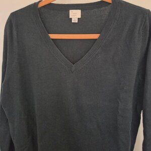 A New Day Dark Green V Neck Normcore Scandi Girl Minimalist Sweater  L